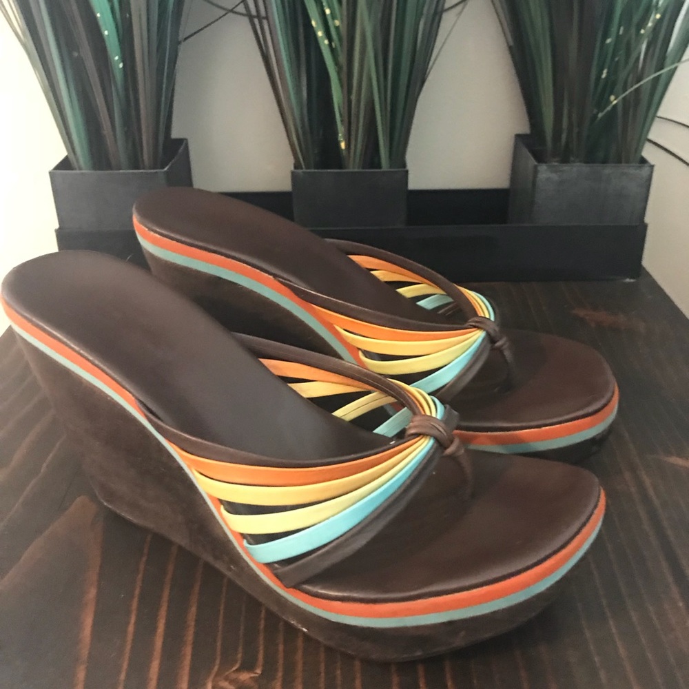 BCBG Girls wedge shoes